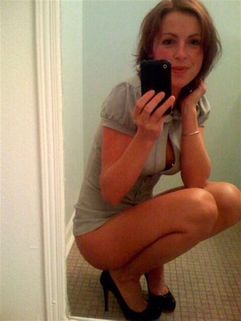Sexy MILF Selfie | Private MILF Pics