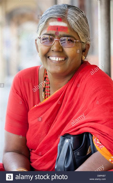 Malay milf on bed - Hot Nude