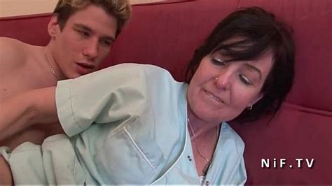 French mom seduces boy and gives her ass after rimming ...
