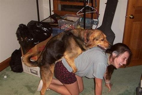 Hayden panettiere bent over bikini Milf picture.