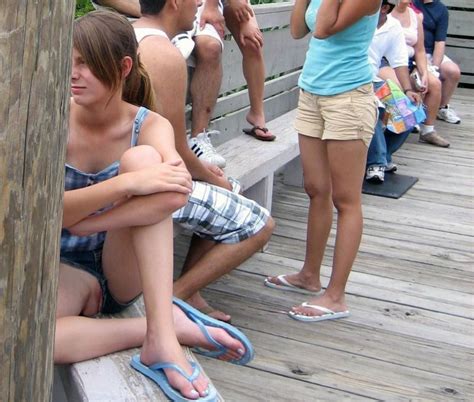Accidental Loose Shorts Pussy Slip